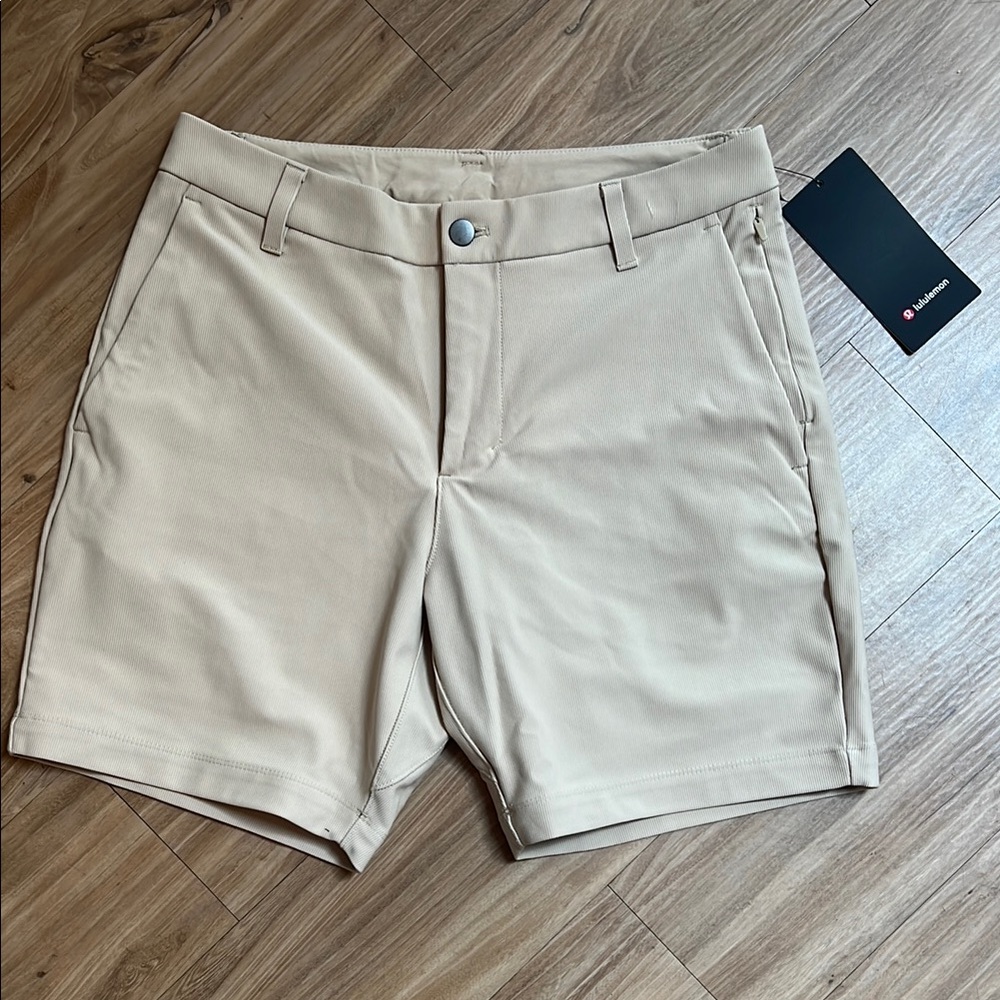 Lululemon Commission Men’s Shorts 31” waist, 7 inch inseam